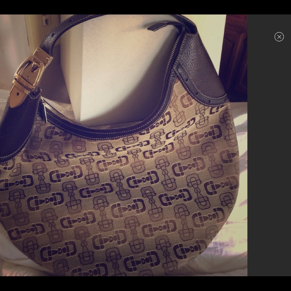 Gucci purse - Picture 2 of 3